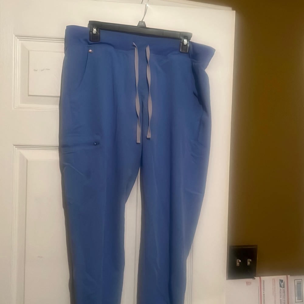 Figs petite joggers